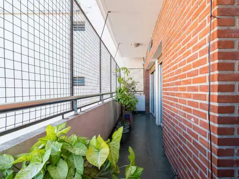 VENTA DEPARTAMENTO 4 AMBIENTES CABALLITO COCHERA