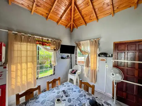 Casa 4 ambientes con 1 baño