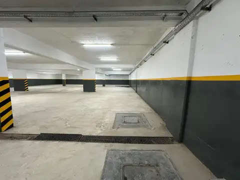 ALQUILER COCHERA A ESTRENAR