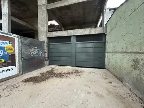 E del Valle Ibelucea al 4600