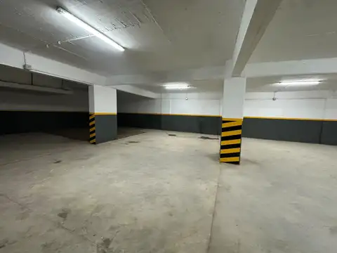 E del Valle Ibelucea al 4600