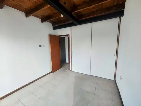 Depto Tipo Casa en Venta 8 años