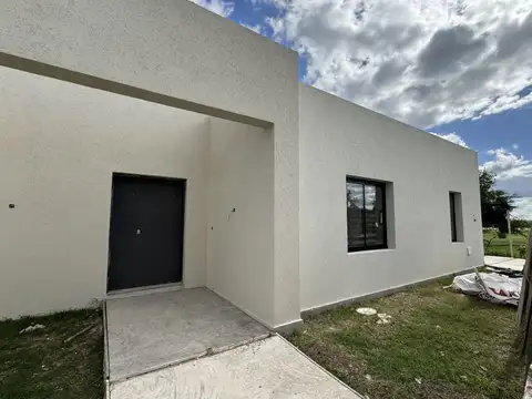 CASA EN VENTA EN SAN SEBASTIAN - ESCOBAR