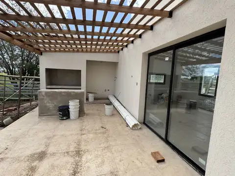 CASA EN VENTA EN SAN SEBASTIAN - ESCOBAR