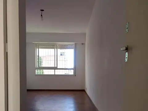 Salta 1300 al 1300