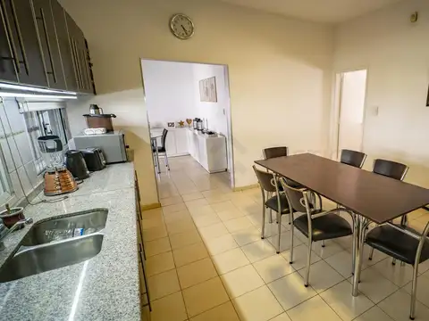 VENDO CASA SAN MARTIN 4 DORMITORIOS CON PILETA