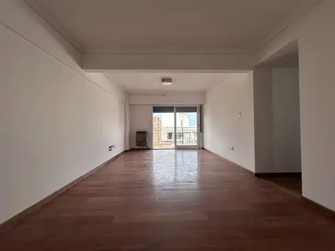 Carlos Casares 900