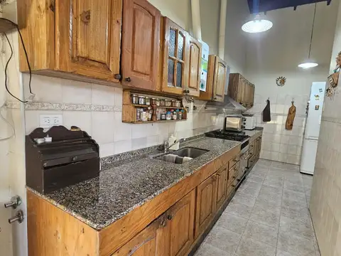 Casa en venta Ituzaingó norte.