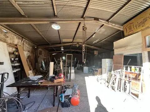 217 entre 44 y 43 100