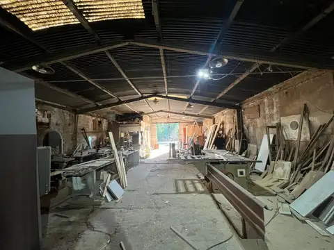 GALPÓN EN VENTA EN LA PLATA