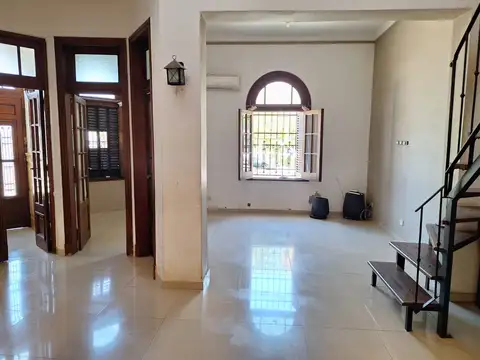 Casa en Venta en Villa Luro, USD 168.000