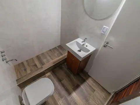 Venta Departamento de 4 ambientes con guarda coche en Monte Castro