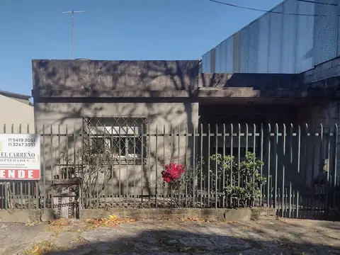 VENTA CASA 3 AMB.A DEMOLER.VILLA TESEI.
