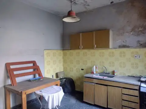 VENTA CASA 3 AMB.A DEMOLER.VILLA TESEI.