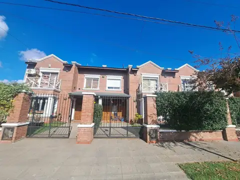 Depto Tipo Casa en Venta al Suroeste