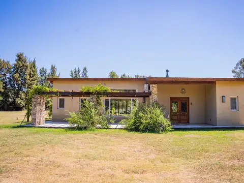 VENTA CASA EN CHACRA, PUERTO TE, ZÁRATE