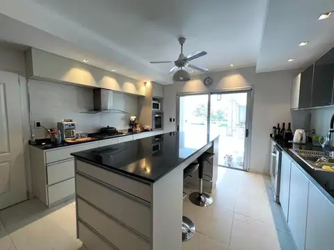 Casa en Venta de 5 dormitorios