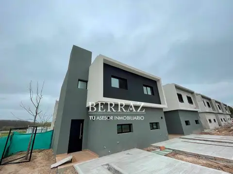 Dúplex venta SB 4 ambientes en El Aljibe Manzanares