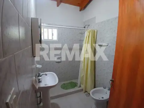 Casa 12 ambientes con 5 baños