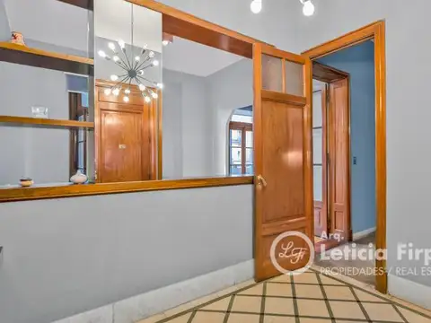 Av. Montes de Oca al 200