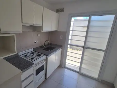 Gral. Alvarez 174 , Piso 0