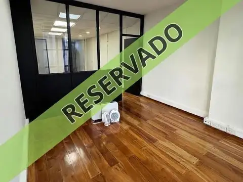 Oficina sobre Av. Mitre - Avellaneda centro. 4 piso con ventanal al frente