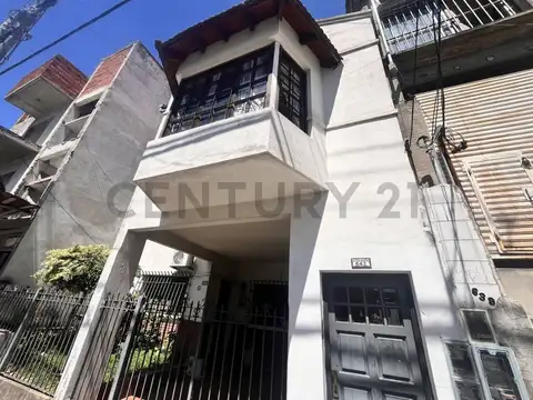 Depto Tipo Casa en Venta de 4 ambientes