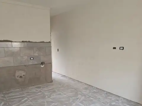 Departamento en Venta en Isidro Casanova, USD 28.000