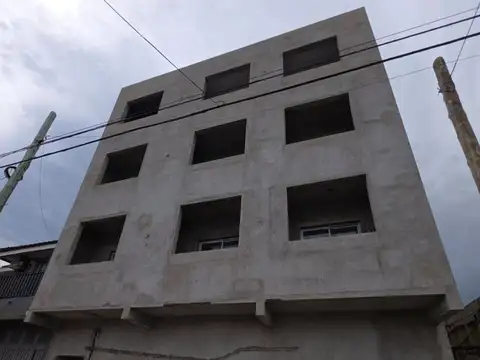 venta de departamento de 2 ambientes piso 3