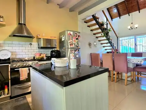 Casa en Venta en Villa Gobernador Udaondo, USD 225.000