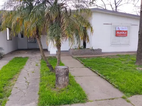 Casa en Alquiler en Barrio Parque Field, Rosario
