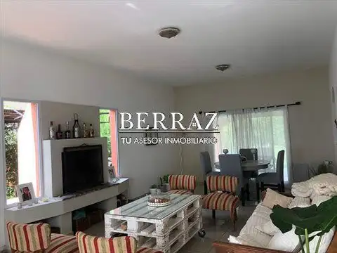 Casa 4 ambientes con 3 baños