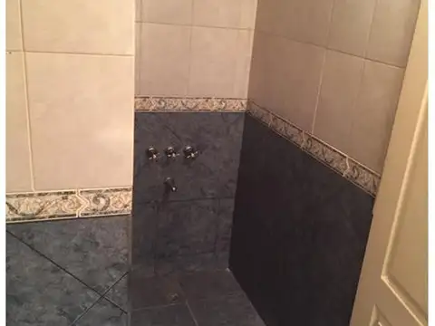 Casa - Barrio Parque Leloir