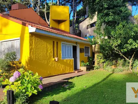 Casa en venta - 2 Dormitorios 1 Baño - Cochera - 48Mts2 - Costa del Este