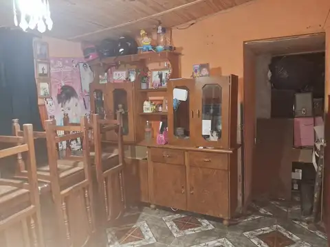 Casa 3 ambientes con 1 baño