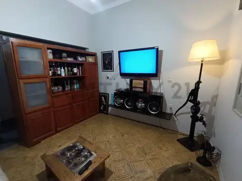 SE VENDE CASA CON TODOS LOS SERVICIOS EN RAFAELA