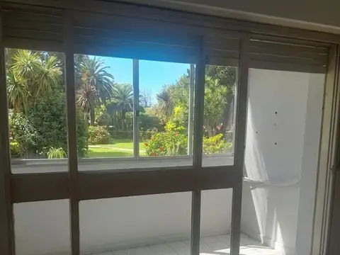 Departamento en Venta en Barrio Parque, USD 125.000