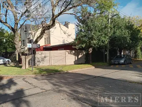 Casa a refaccionar en venta ubicada en San Isidro