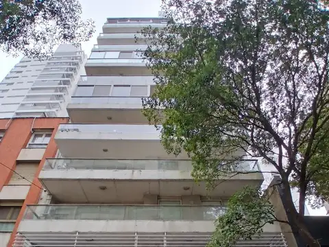 Alquilo Loft a una cuadra del rio. Súper amplio.