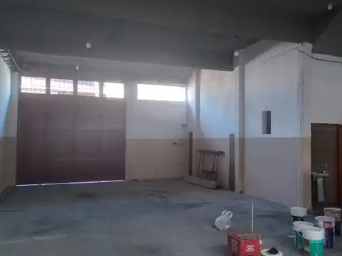 Galpon en Alquiler 9  mts Frente