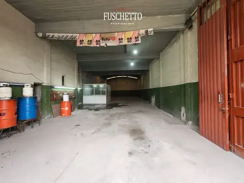 Lomas del Mirador (Dorrego 74) - Alquiler Galpón/Depósito. 242 m2.A mts de Av. S. Martin y J.M.Rosas