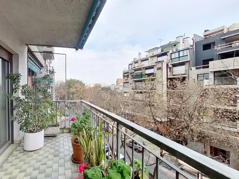 Venta 4 AMBIENTES CON DEPENDENCIA o 4to dormitorio o escritorio  Frente Balcón  Baulera Lomas de Nuñez