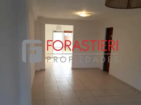 Depto Tipo Casa en Alquiler con 1 cocheras