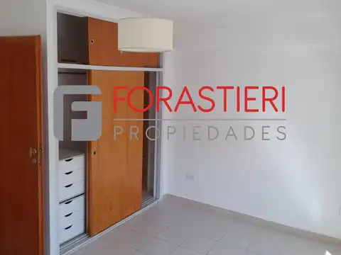 Depto Tipo Casa en Alquiler con 1 cocheras