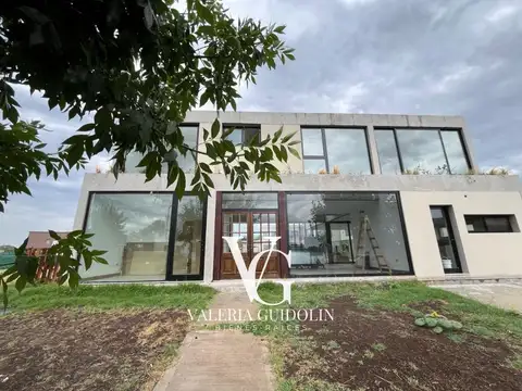 Casa Venta Barrio Haras Santa María Escobar