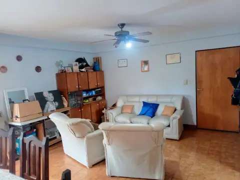 Depto Tipo Casa en Venta de 6 ambientes