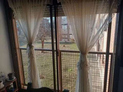 Depto Tipo Casa en Venta con 1 cocheras