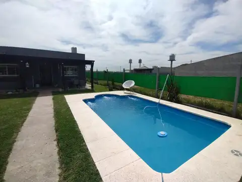 VENTA Casa Nueva con Pileta sobre Amplio Lote – Máximo Paz