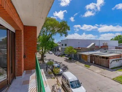 Venta PH 3 Ambientes Balcon frente  Los Andes