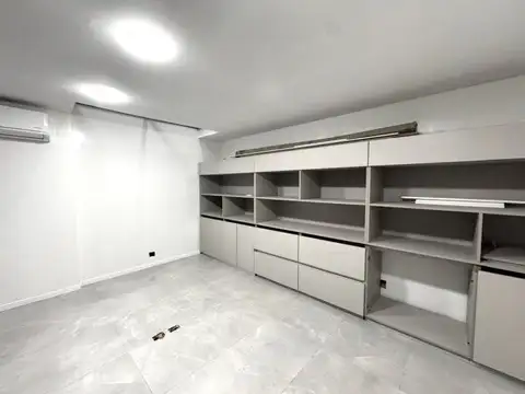 Oficina en Venta 52 años